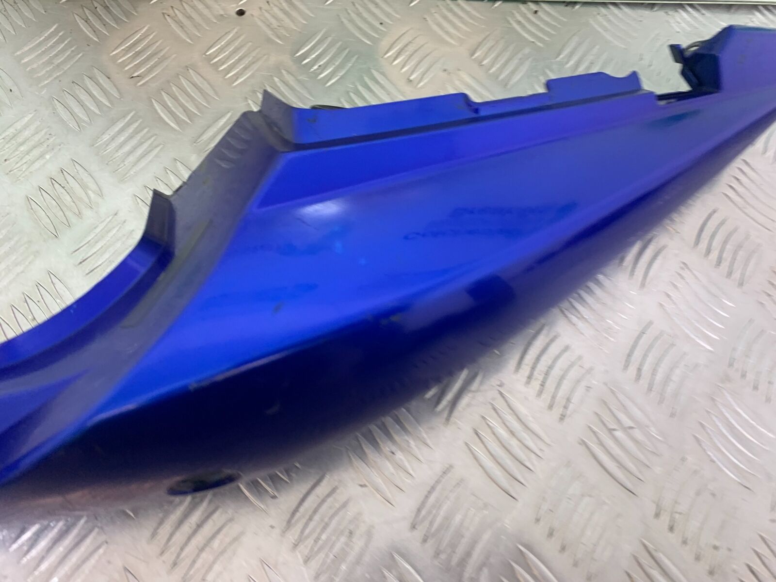 SUZUKI SV1000 SV 1000 K4 LEFT SEAT PANEL  YEAR 2003-2007 (CMB1042)