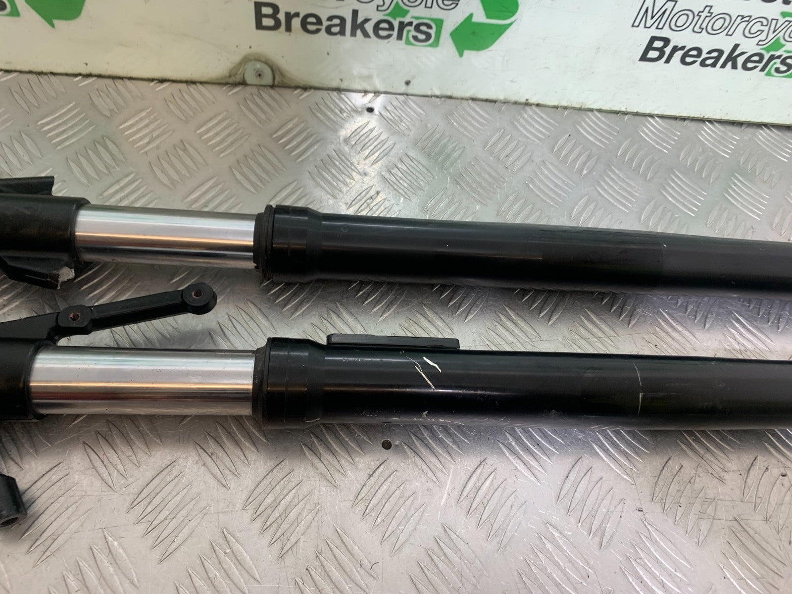 DUCATI 937 MONSTER FORKS (DAMAGED) YEAR 2021-2024 (CMB1270)