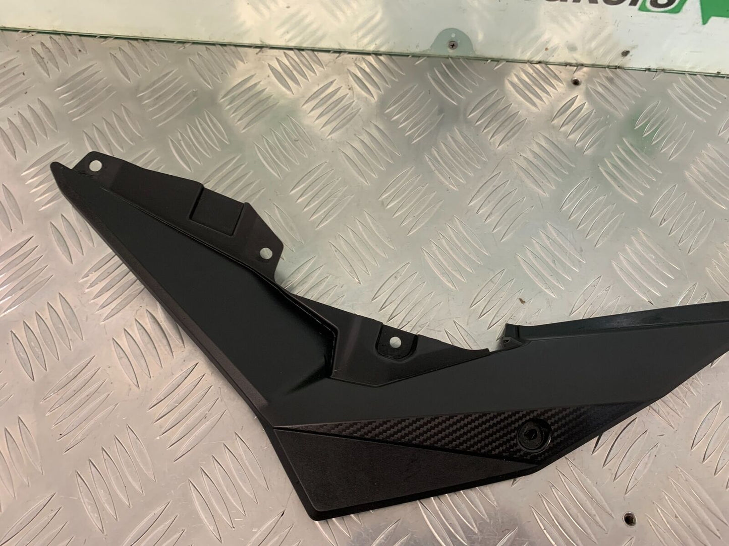 HONDA CB500 F CB500F LEFT SEAT PANEL YEAR 2022 (STOCK 951)