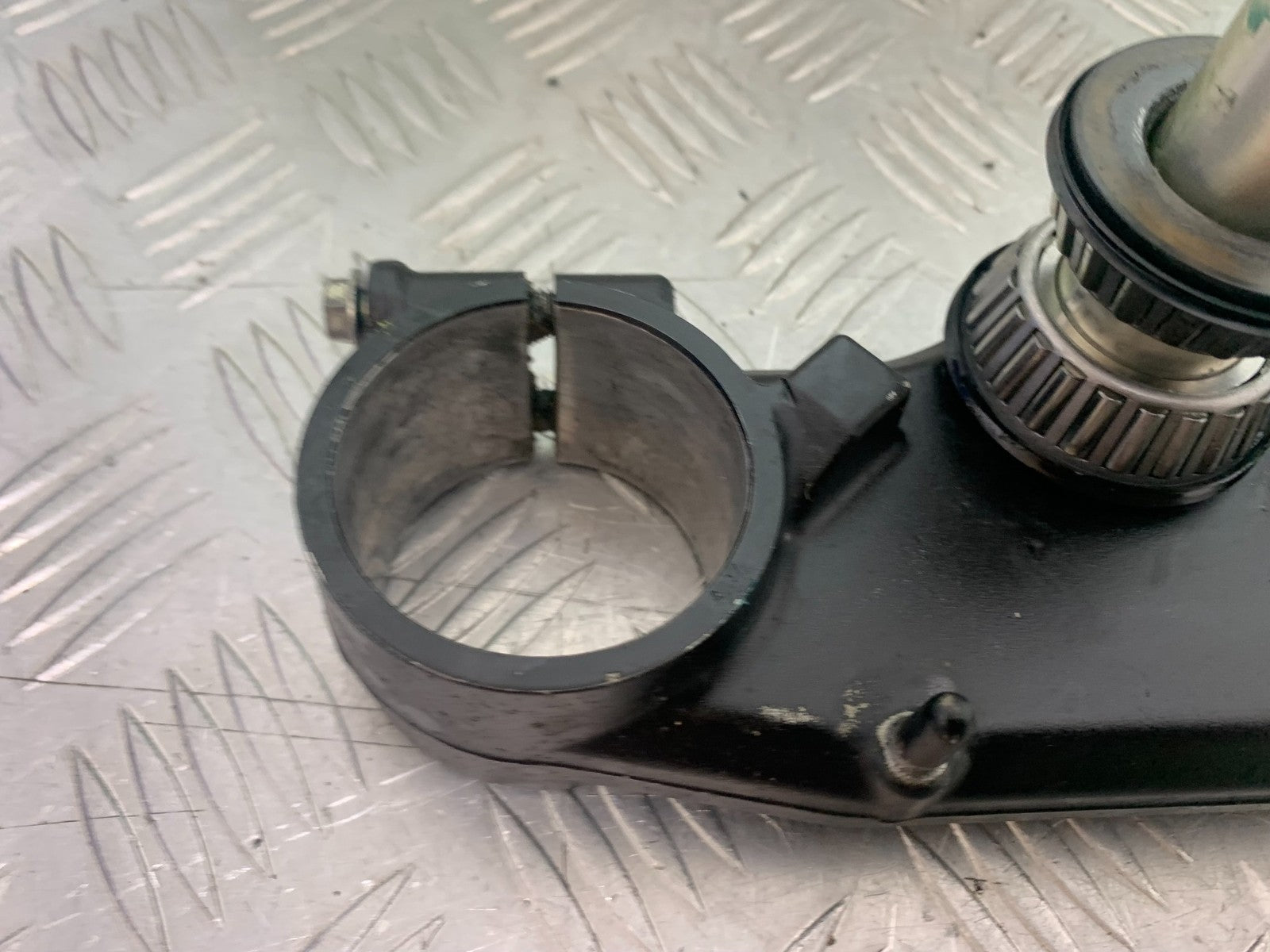 KAWASAKI KXF450 KXF 450 BOTTOM YOKE   YEAR 2013 CMB1217)