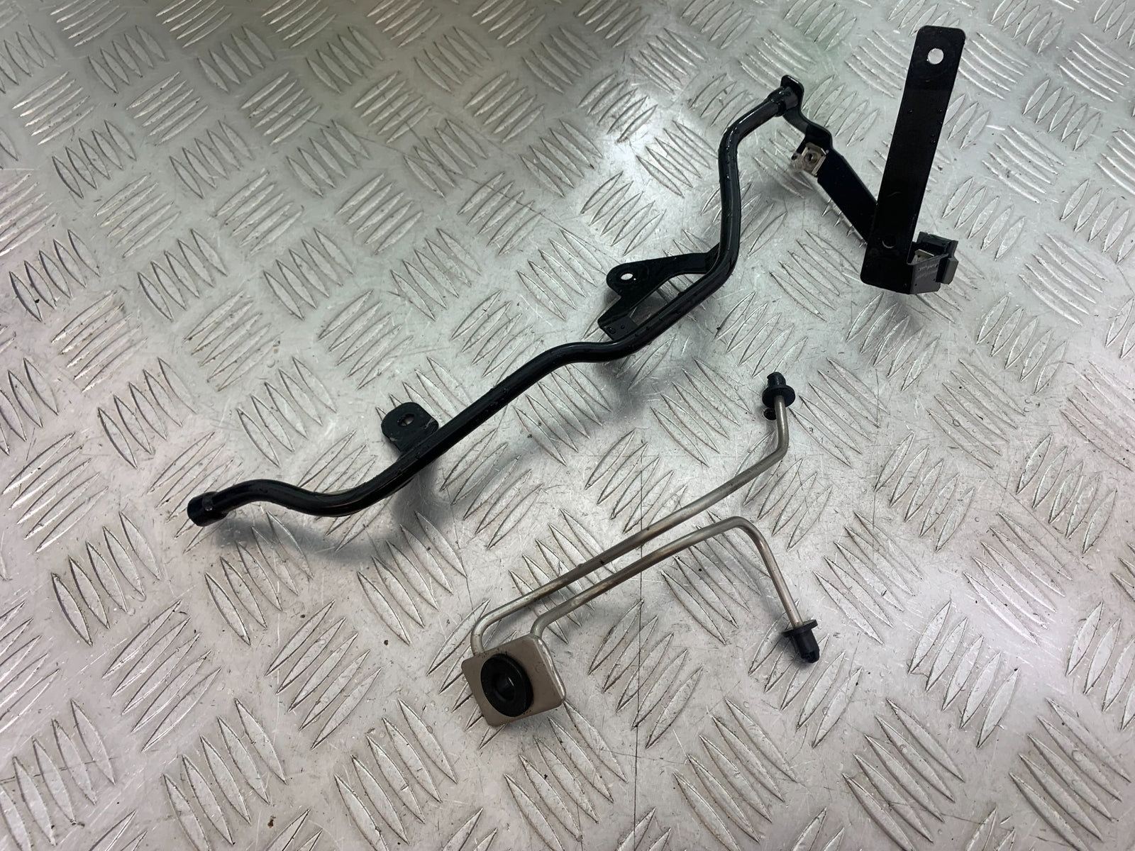 BMW M1000 R 2 X BRACKETS YEAR 2023-2024 (CMB1140)