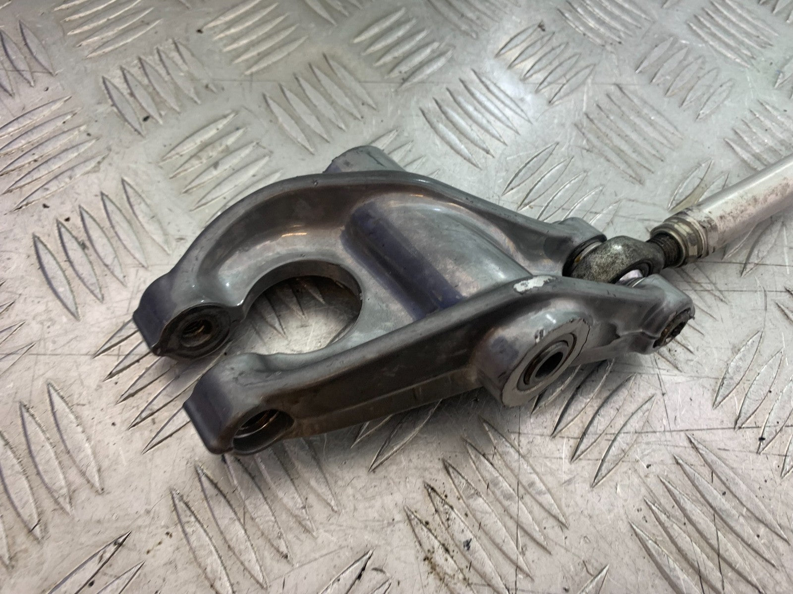 DUCATI 996 SPS 748 916 998 REAR SHOCK LINKAGE   1999-2000 (CMB1209)