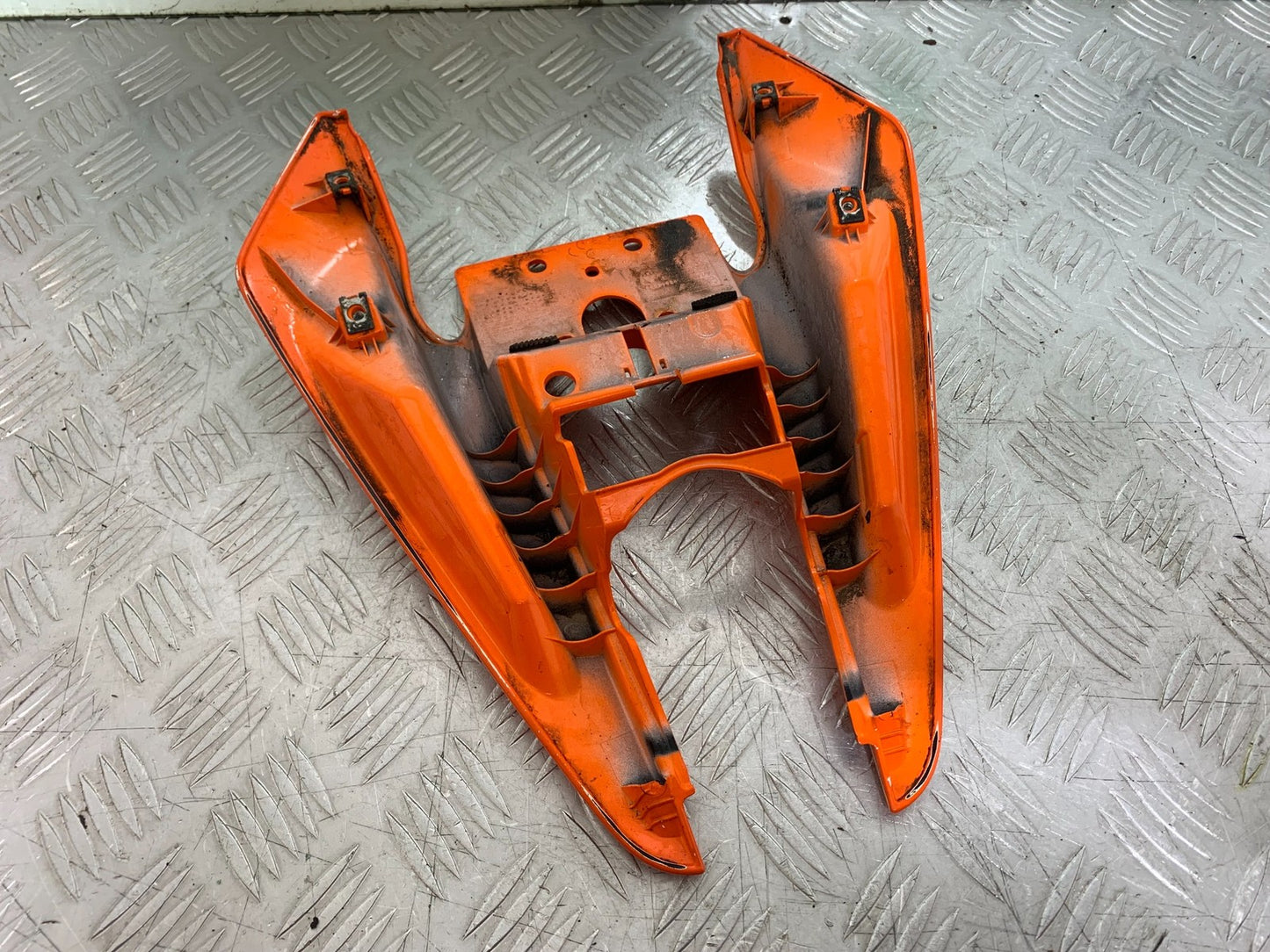 KTM RC125 RC 125 TAIL PIECE YEAR 2017-2022 (CMB 1244)