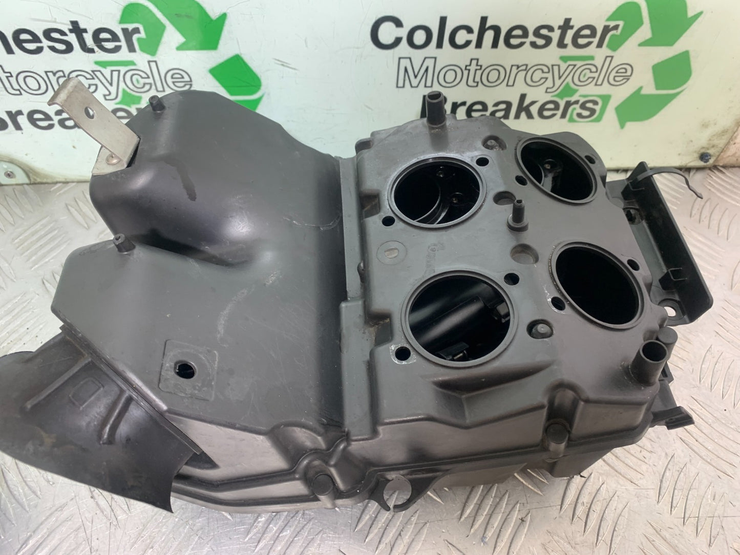 APRILIA TUONO 1000 V4R AIRBOX YEAR 2011-13  (CMB1331)