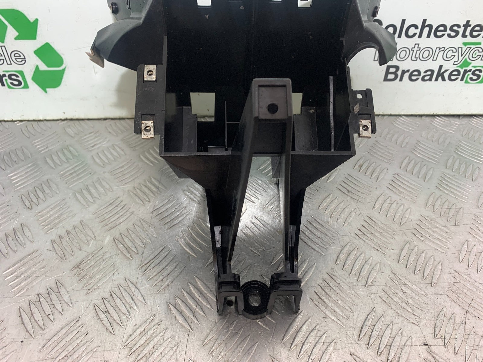 NECO ALEXONE 125 FAIRING BRACKET   YEAR 2016-2022  (CMB1273)