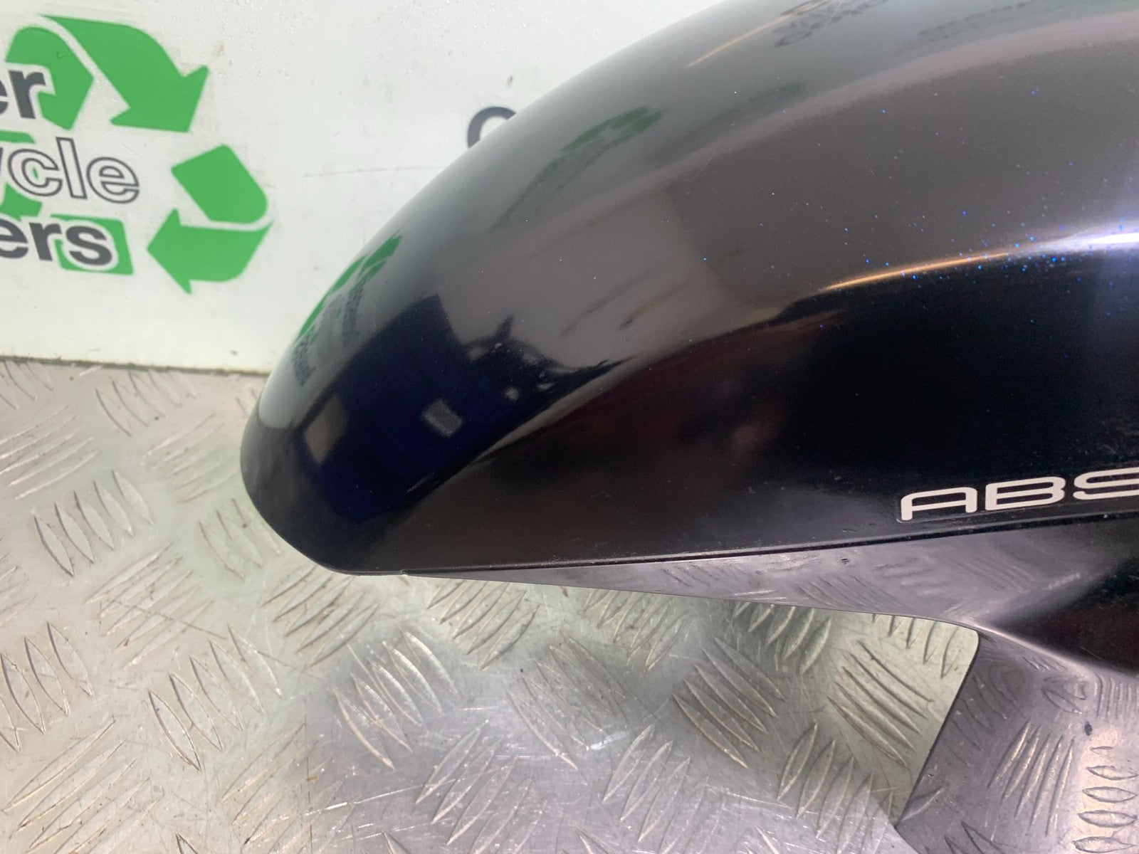 KAWASAKI GTR1400 GTR 1400 FRONT MUDGUARD  YEAR 2007-2009 (CMB1174)