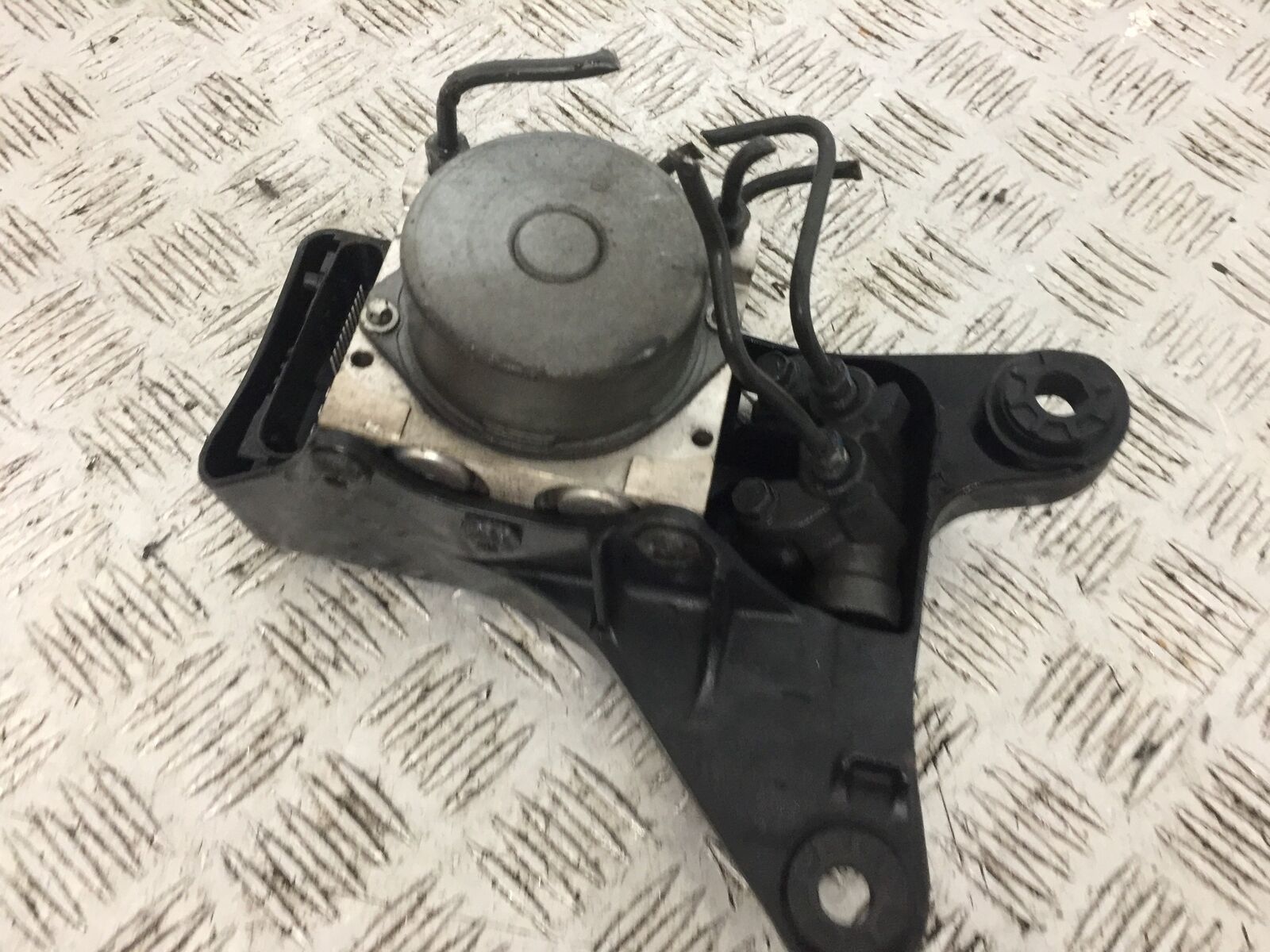 HONDA VFR1200 VFR 1200 FA ABS PUMP  YEAR 2010-11  (STOCK 793)