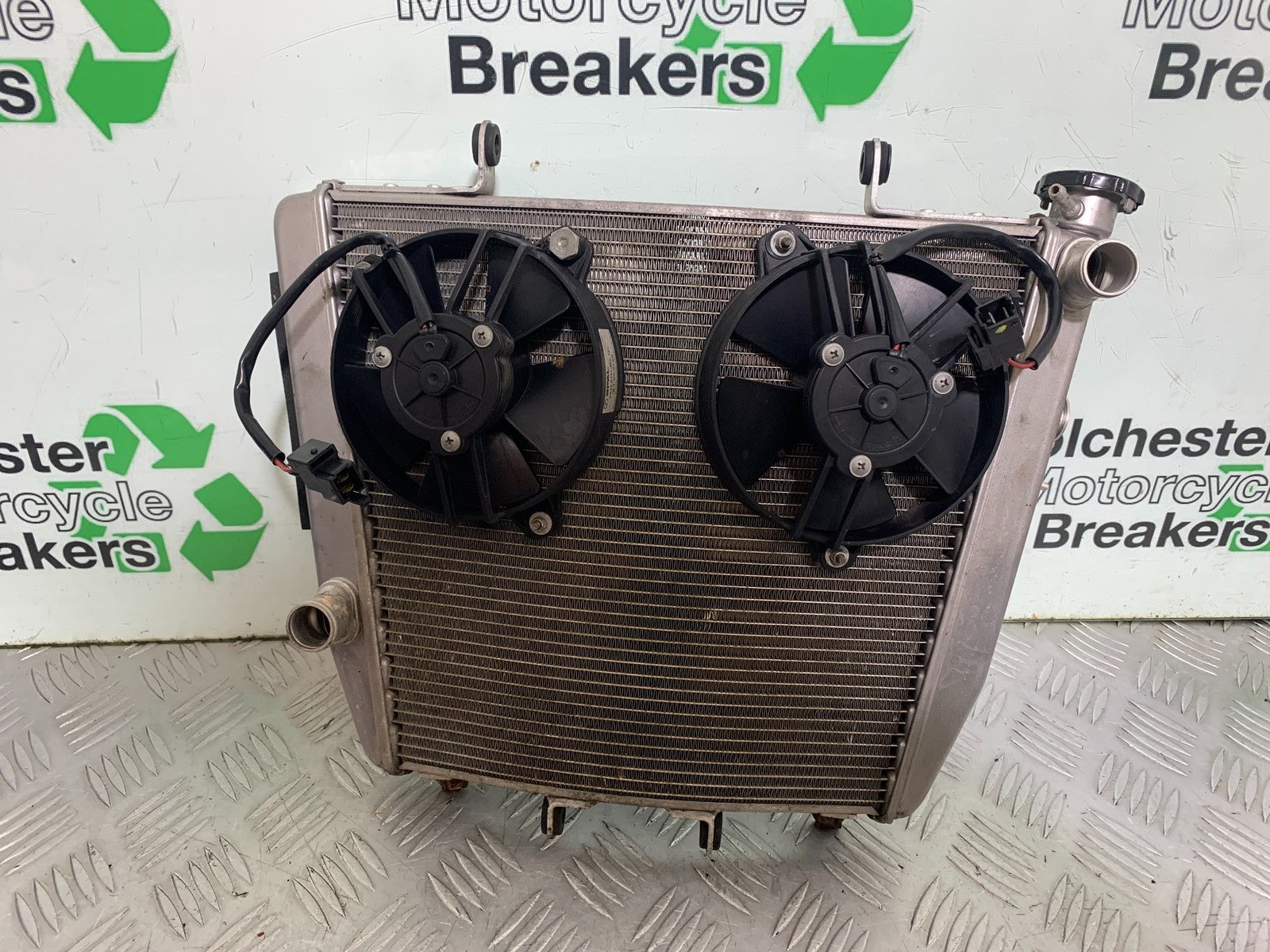 APRILIA TUONO 1000 V4R RADIATOR AND FANS  YEAR 2011-13  (CMB1316)