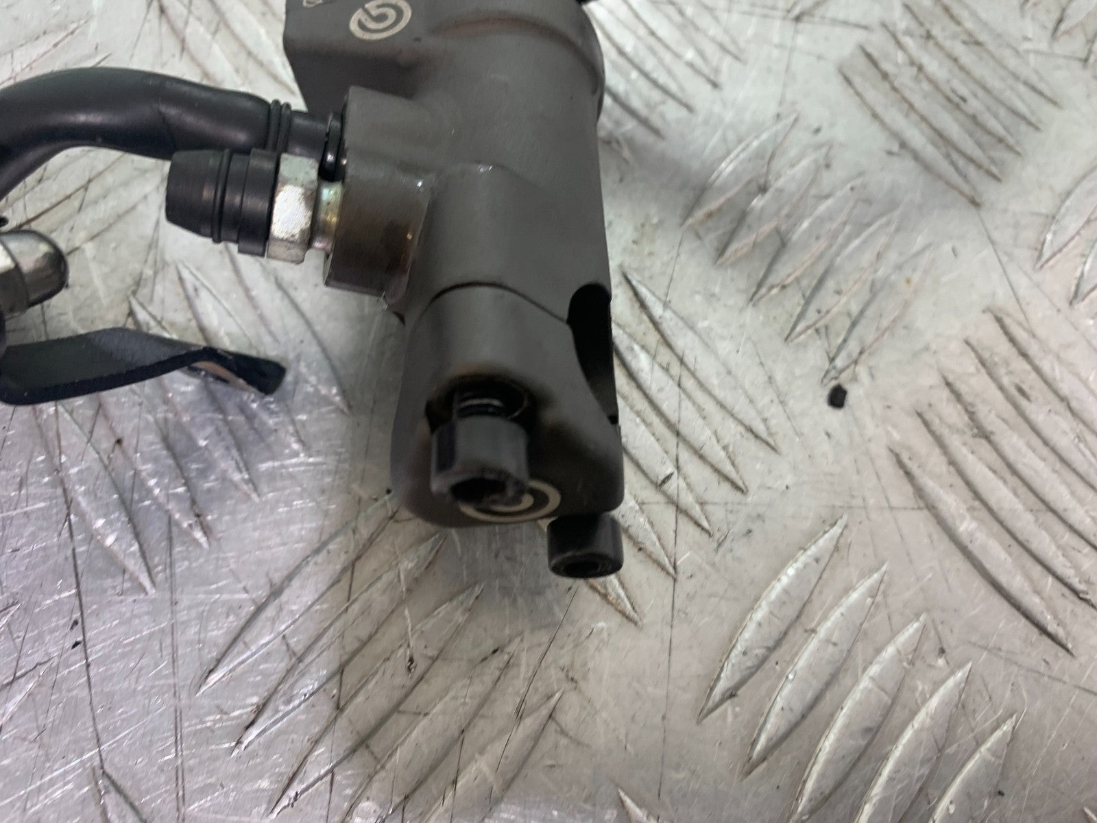 APRILIA RSV4 FACTORY BREMBO FRONT MASTER CYLINDER YEAR 2009-2012 (CMB1224)