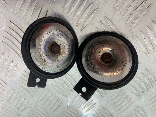 YAMAHA XJR1300 XJR 1300 HORNS  YEAR 1999-2003 (CMB1055)