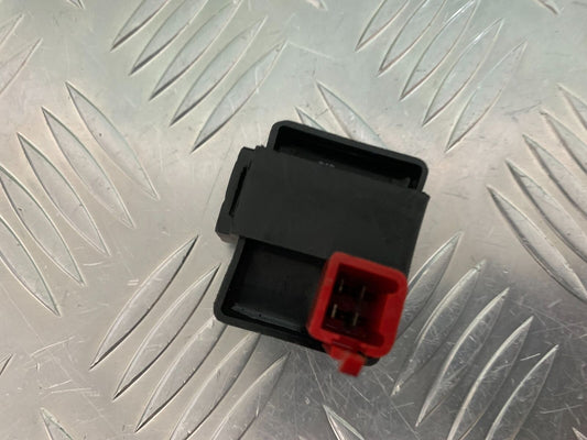 KAWASAKI ZX9R ZX9 C PETROL PUMP RELAY  YEAR 1998-99 (STOCK 957)