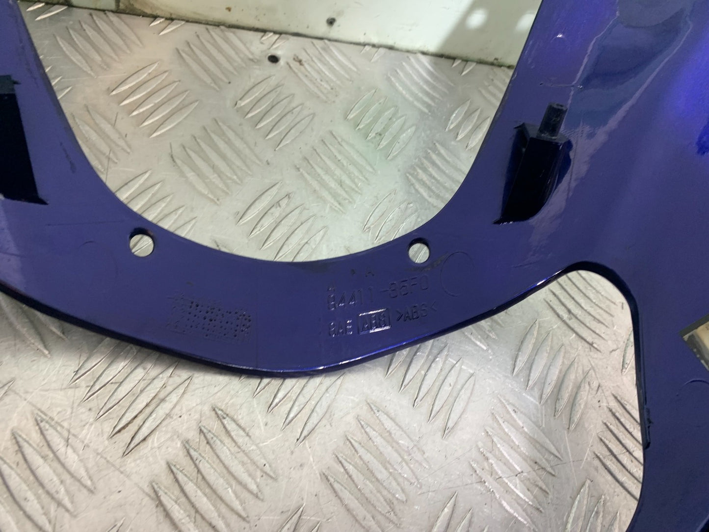 SUZUKI GSXR600 GSXR 600 K1 K2 K3 TOP FAIRING  1999-03 (CMB1284)