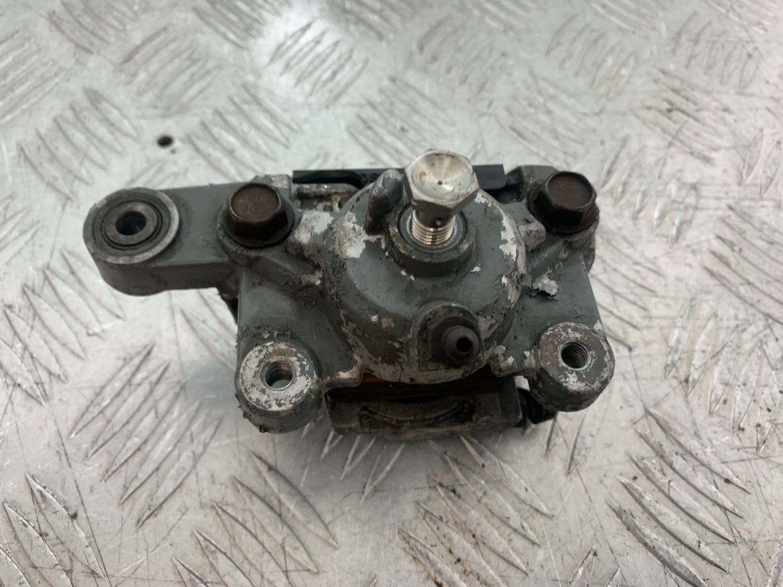 KAWASAKI ZZR1100 D REAR BRAKE CALIPER YEAR 1993-2001 (CMB1289)