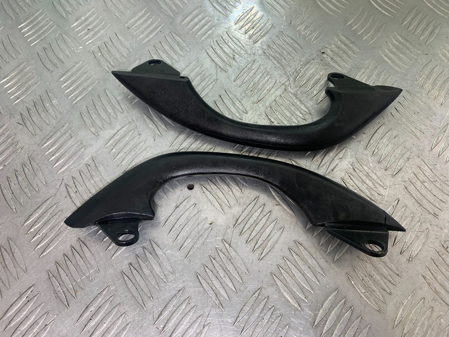 KAWASAKI ER6 F GRAB RAILS  YEAR 2005-2008 (CMB1098)