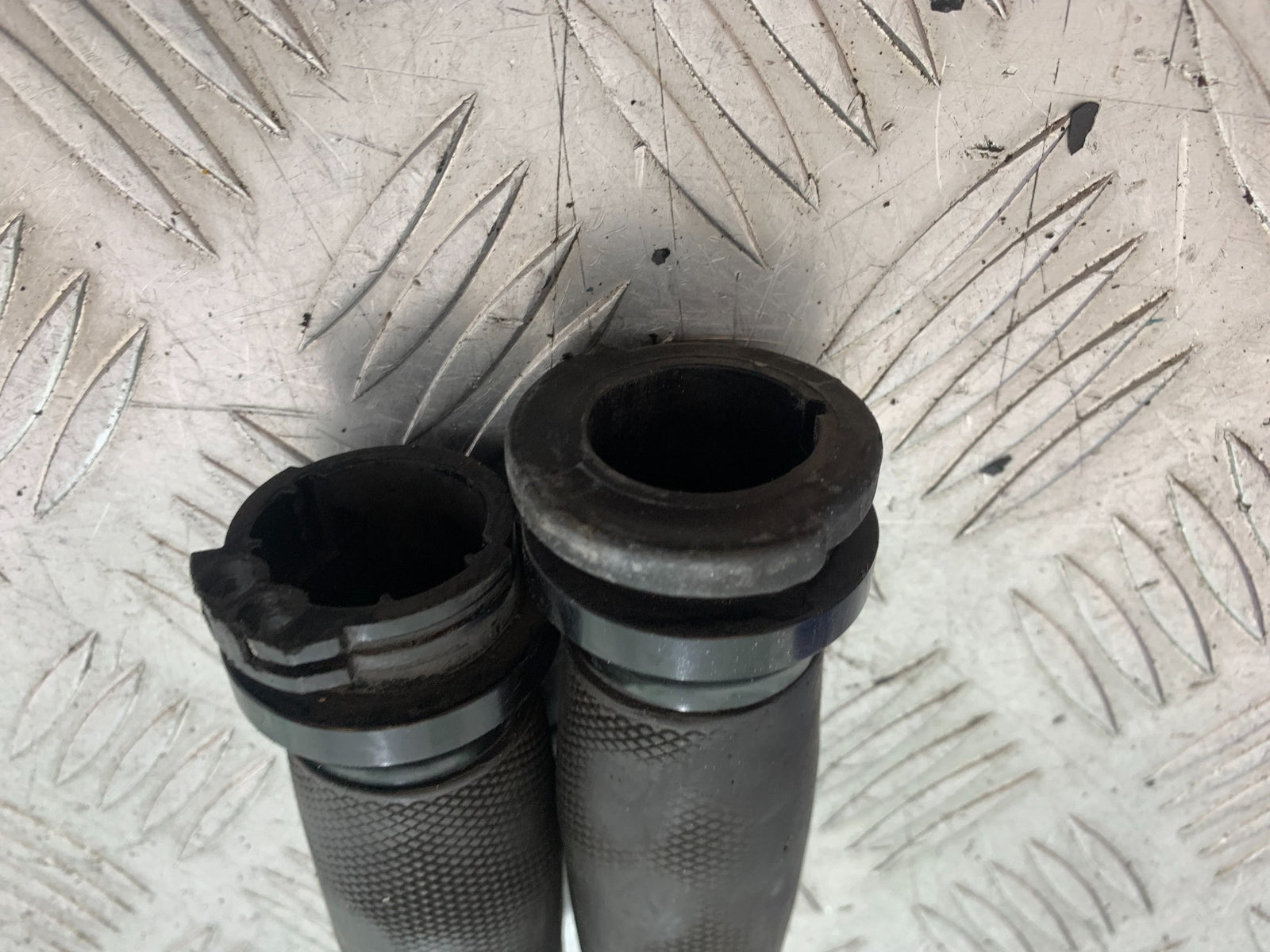 HARLEY DAVIDSON FXS BLACKLINE 1585 TWIST GRIP YEAR 2012 (CMB1147)