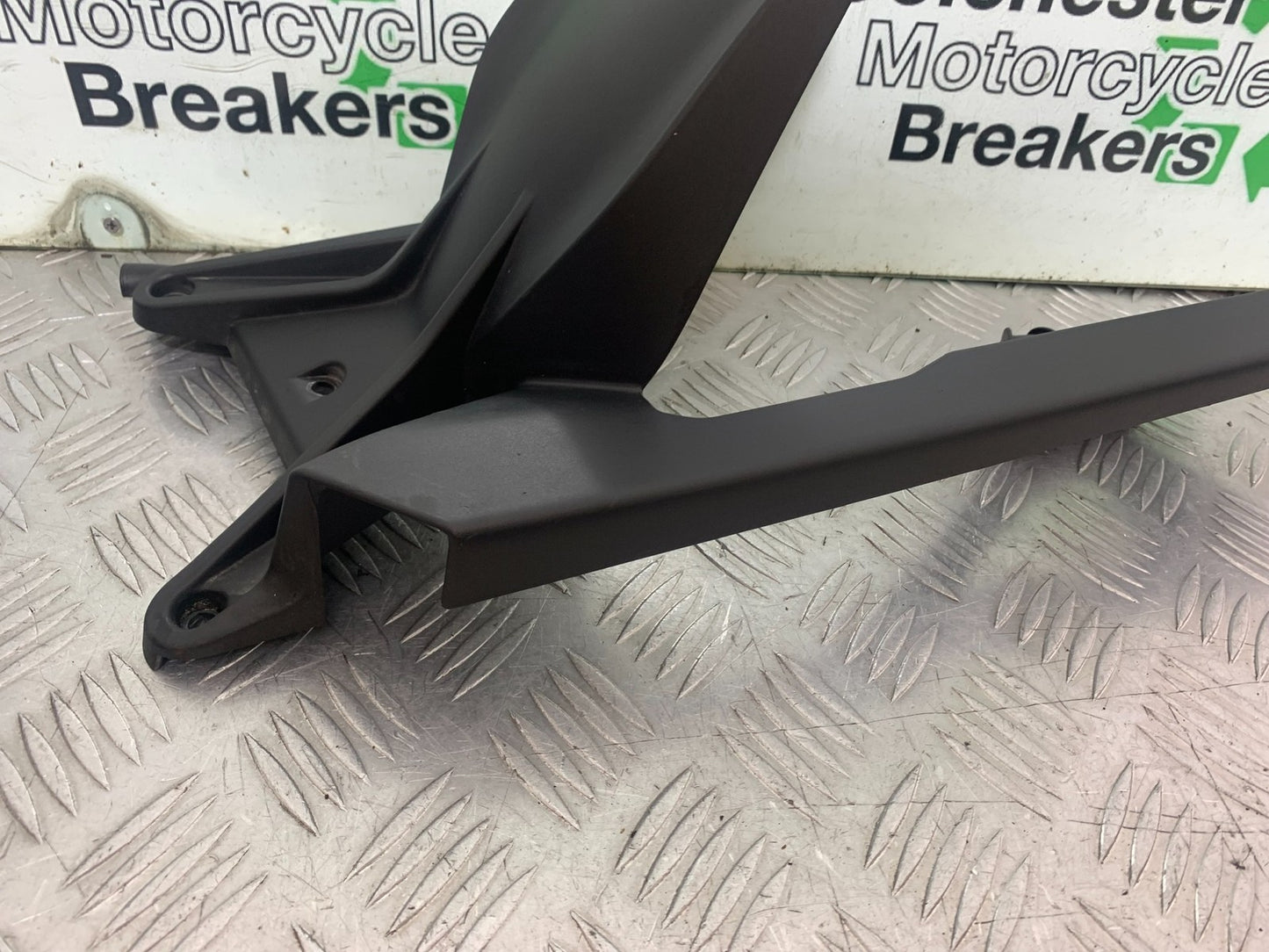 KTM 1290 SUPER DUKE R REAR HUGGER YEAR 2020-2024 (CMB1272)