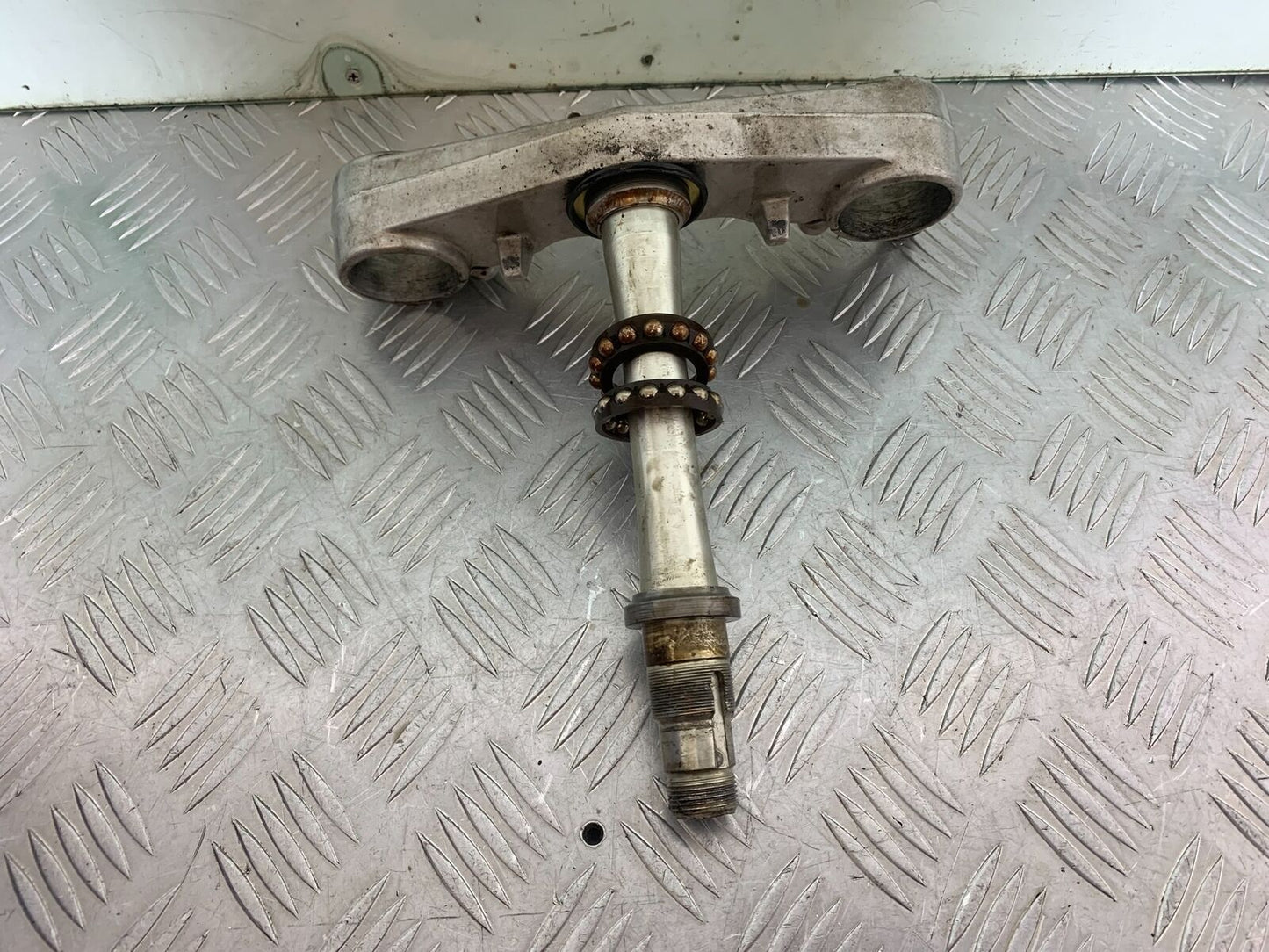 SUZUKI SV1000 SV 1000 K3 BOTTOM YOKE  YEAR 2003-2006 (CMB1111)