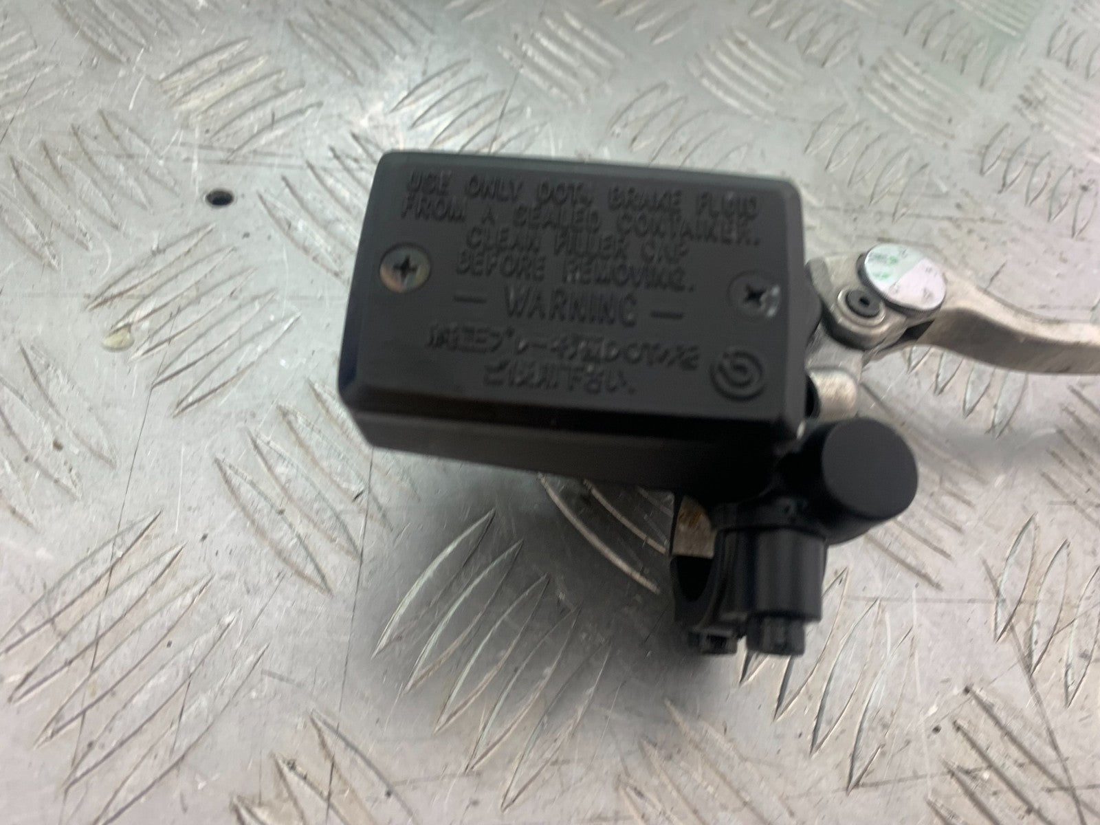 YAMAHA XJ6 XJ6-S FRONT BRAKE MASTER CYLINDER  YEAR 2009-2015  (CMB1212)