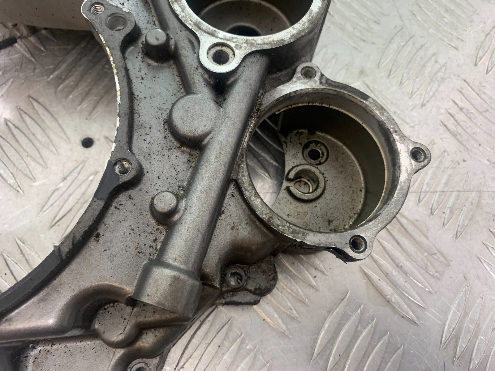 APRILIA 650 PAGASO STRADA CLUTCH COVER   YEAR 2005-2010 (CMB1057)