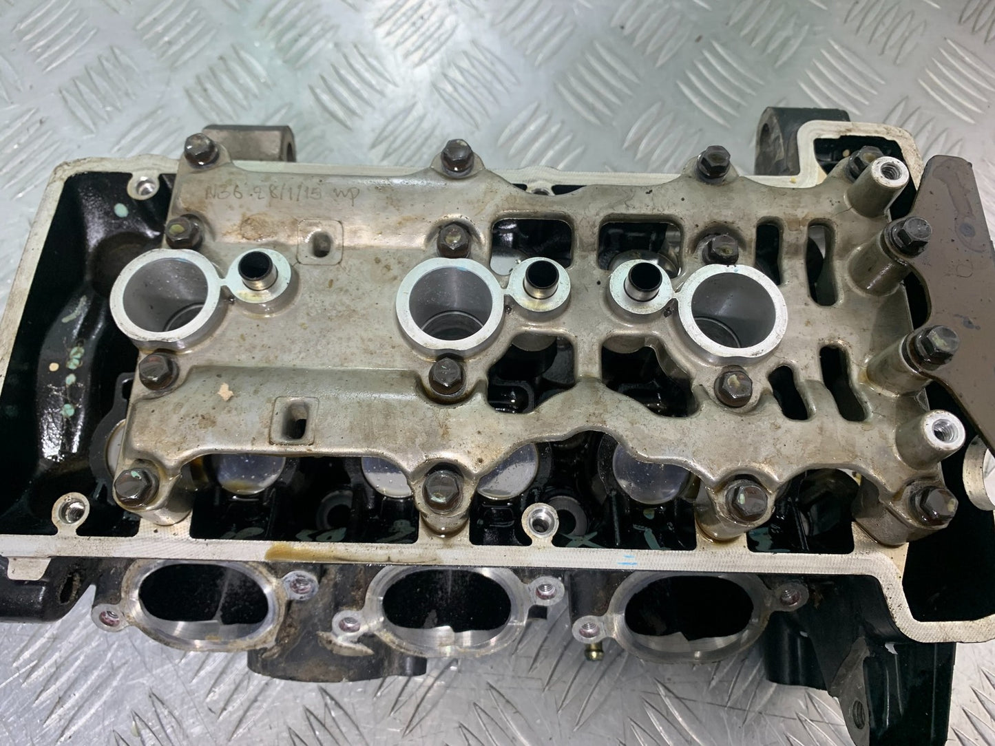 TRIUMPH 675 STREET TRIPLE RX CYLINDER HEAD   2015- 2017 (CMB1299)