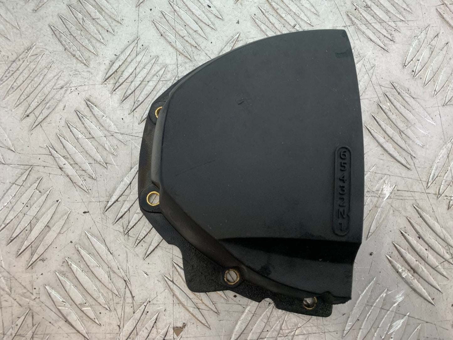 TRIUMPH SPEED TRIPLE R 1050 SPROCKET COVER   2009 (CMB1183)
