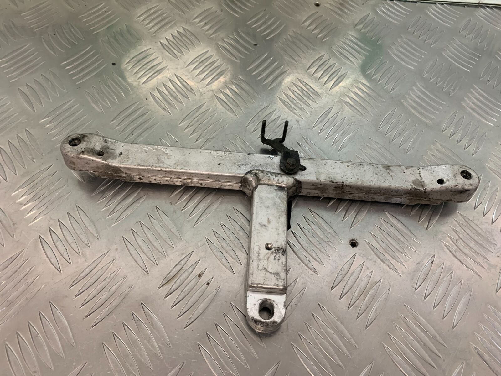 YAMAHA FJR1300 FJR 1300 FRAME RAIL  YEAR 2001-05 (STOCK 946)