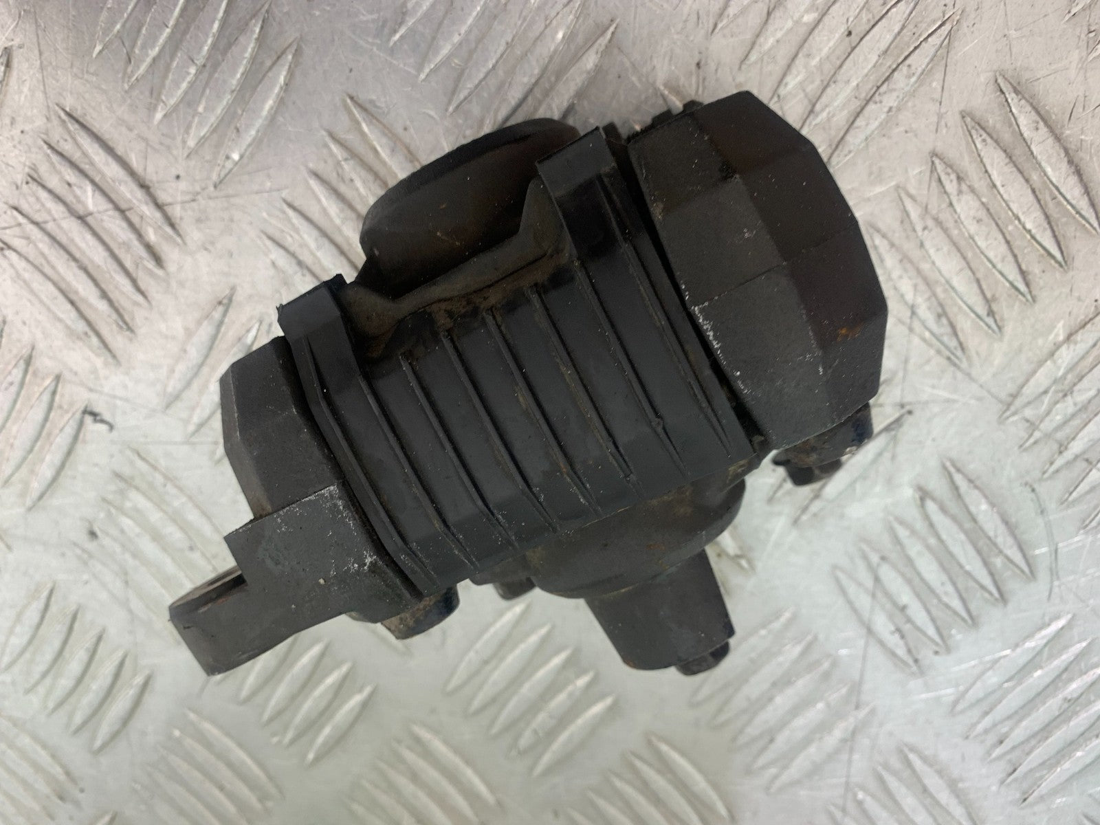SUZUKI GSXR600 GSXR 600 K1 K2 K3 REAR CALIPER 1999-03 (CMB1284)