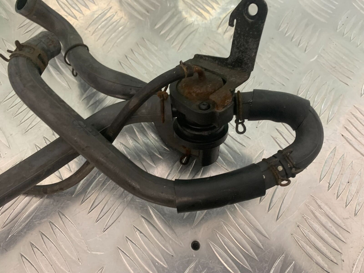 HONDA XL650 V TRANSALP AIR VALVE YEAR 2001-2006 (STOCK 975)