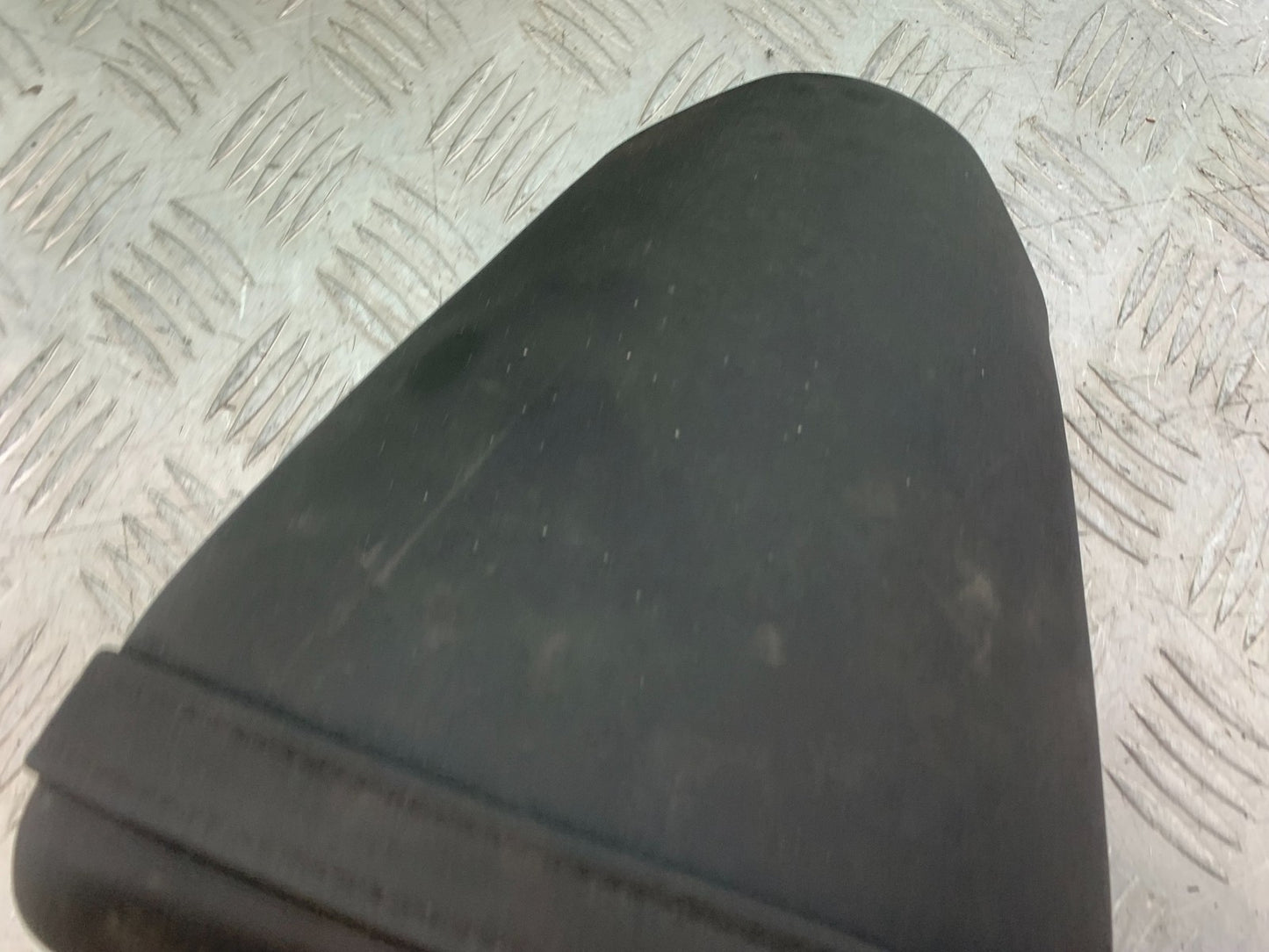 KAWASAKI ZX10R ZX10 R REAR SEAT   2008-2010 (CMB1301)
