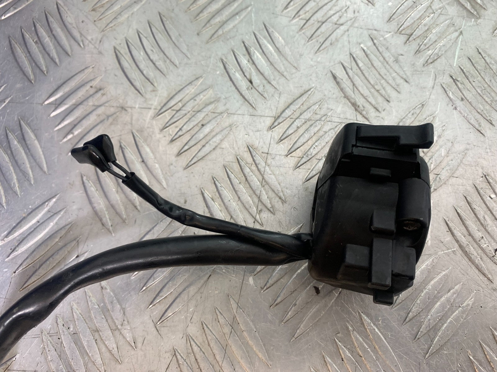 HONDA CBR1000 rr FIREBLADE LEFT SWITCH GEAR   YEAR 2012-2016 (CMB1198)
