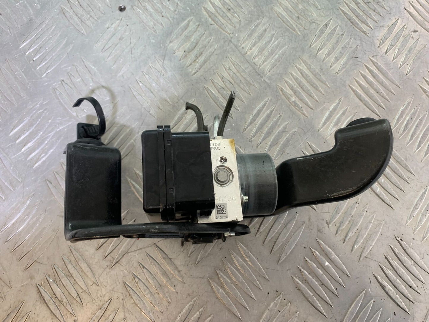 SUZUKI GSX S 1000 GSX-S 1000 ABS PUMP YEAR 2016-2019 (CMB1082)