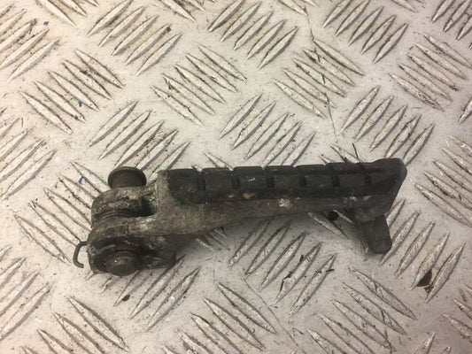 KAWASAKI ZZR1100 ZZR 1100 D FRONT LEFT PEG  YEAR 1994 1999 STOCK 519)
