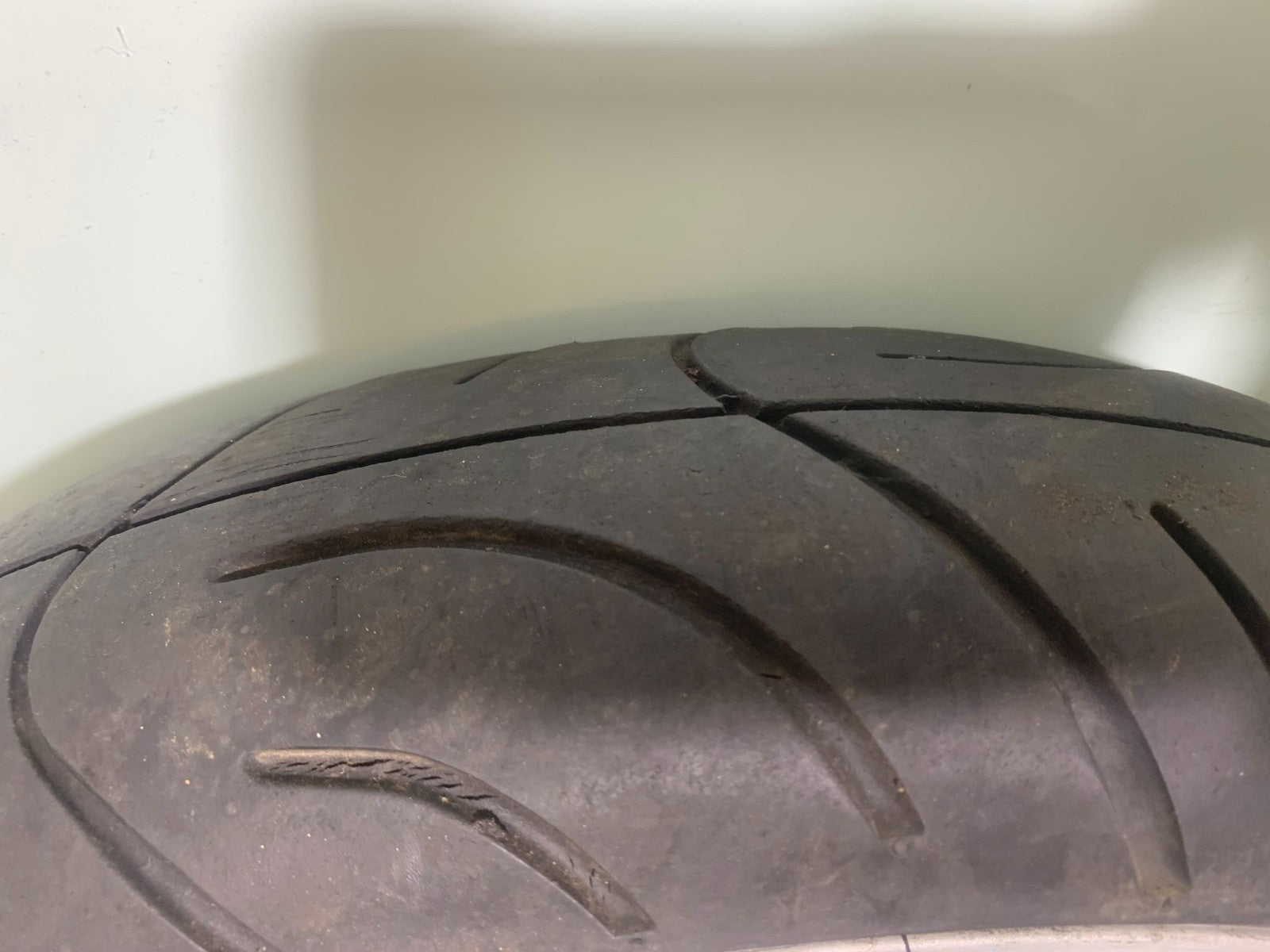 SUZUKI SV650 SV 650 mk1 FRONT WHEEL  1999-2002 (CMB1238)