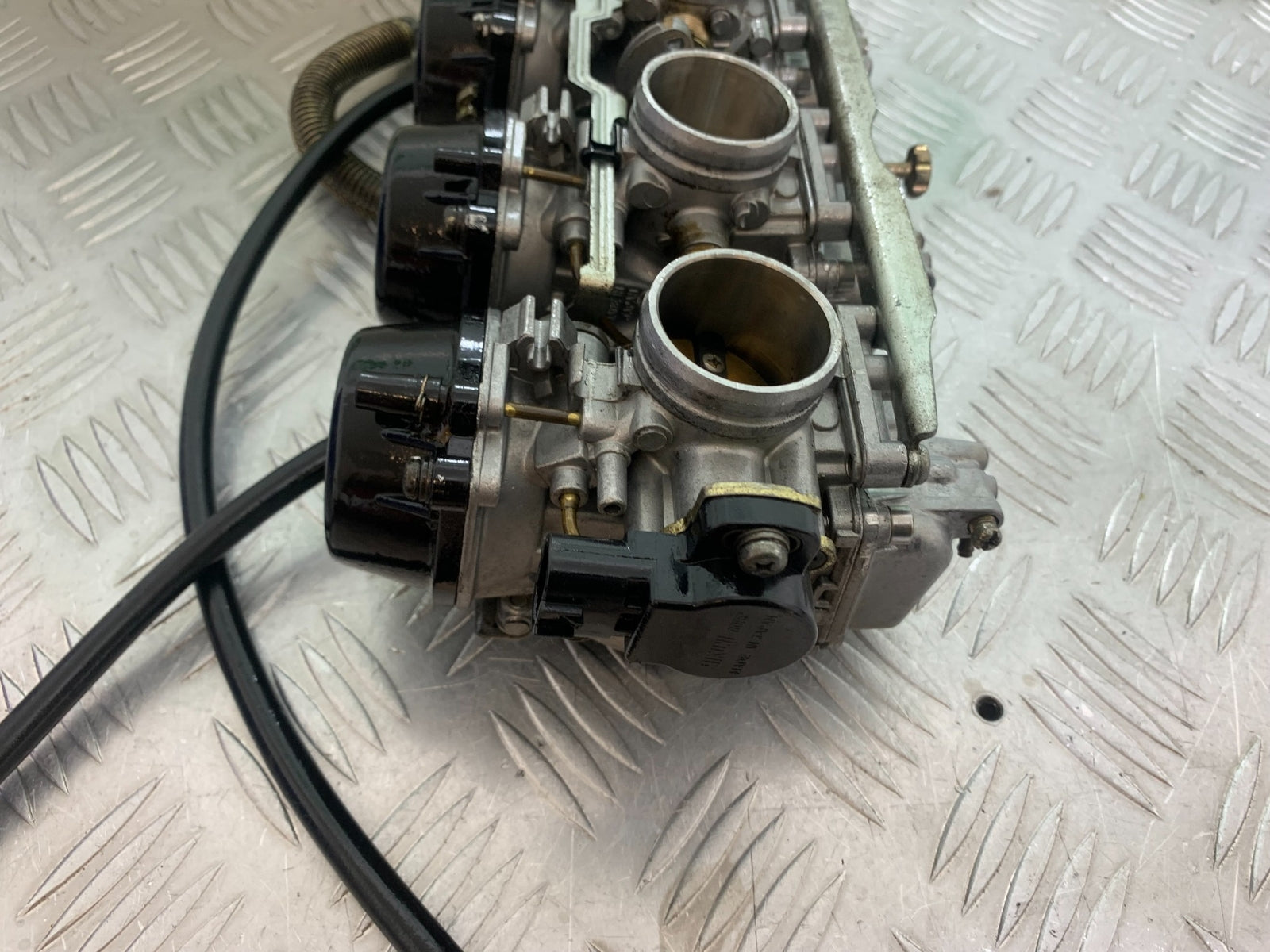 SUZUKI GSF1200  GSF 1200 BANDIT CARBS YEAR 1997-2000 (CMB1149)