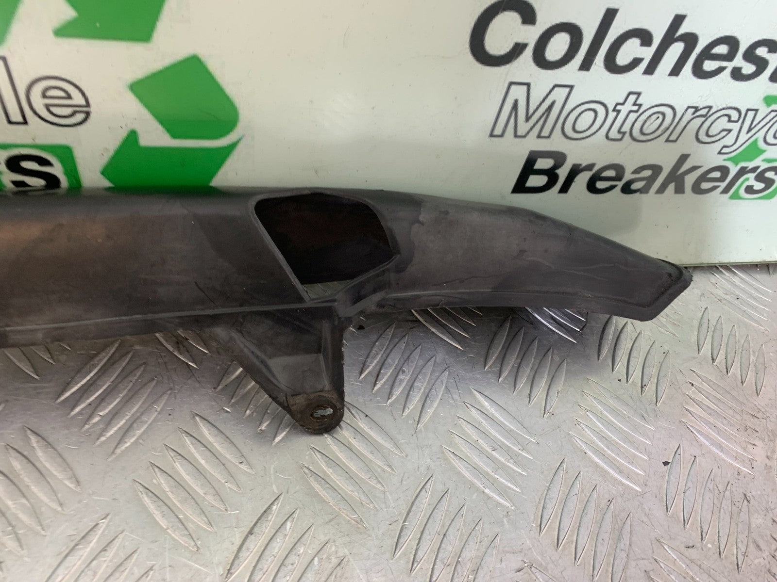 YAMAHA YBR125 CUSTOM CHAIN GUARD   YEAR 2008-2016 (CMB1192)