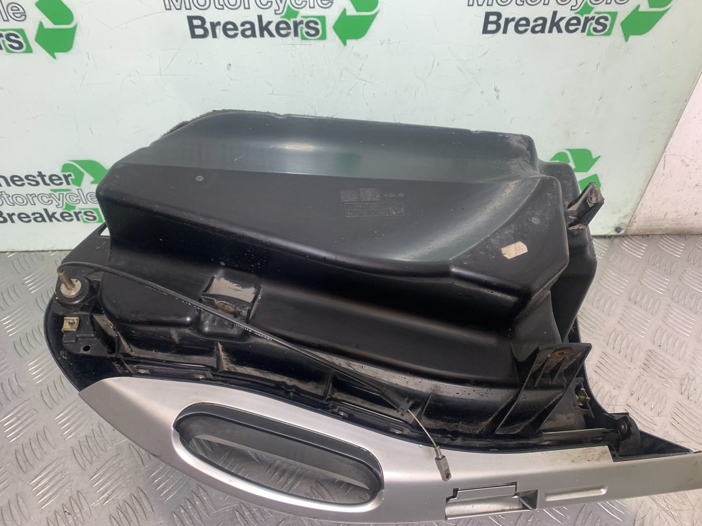 BMW K1200 K 1200 LT LEFT PANNIER  YEAR 1999-07 (CMB1271)