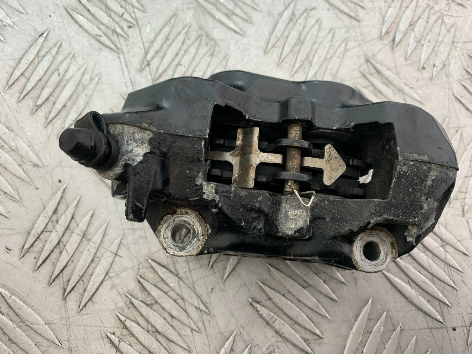 KTM DUKE 125 FRONT BRAKE CALIPER  YEAR 2012-2016 (CMB1317)