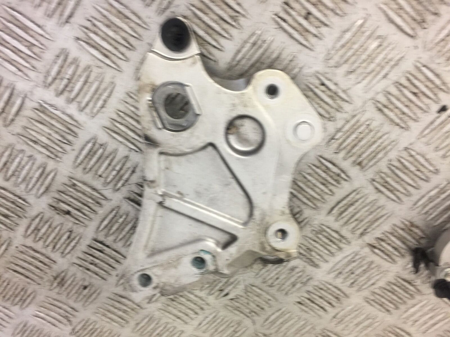 YAMAHA MT07 MT-07 LEFT AND RIGHT HANGER PLATES   YEAR 2014 (STOCK 467)