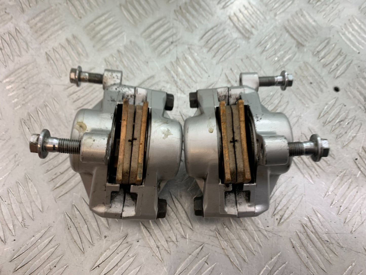 YAMAHA XV1100 XV 1100 VIRAGO FRONT CALIPERS  1990-1999 (CMB1190)