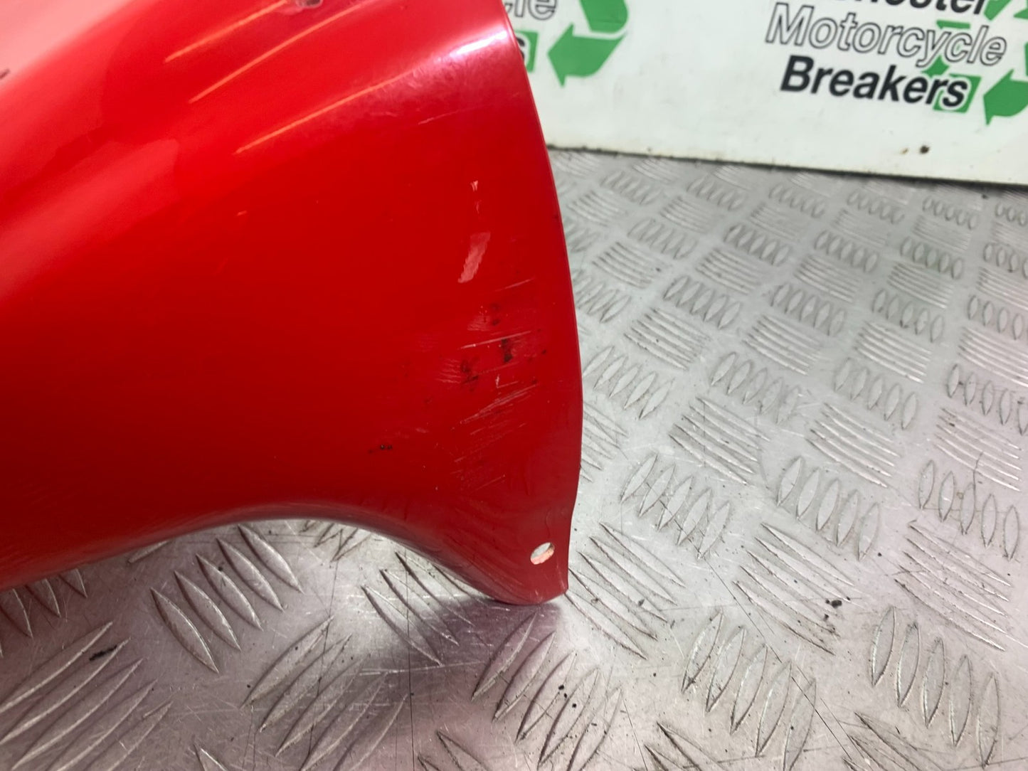 TRIUMPH 955i SPRINT ST FRONT MUDGUARD   1999-2004 (CMB1176)