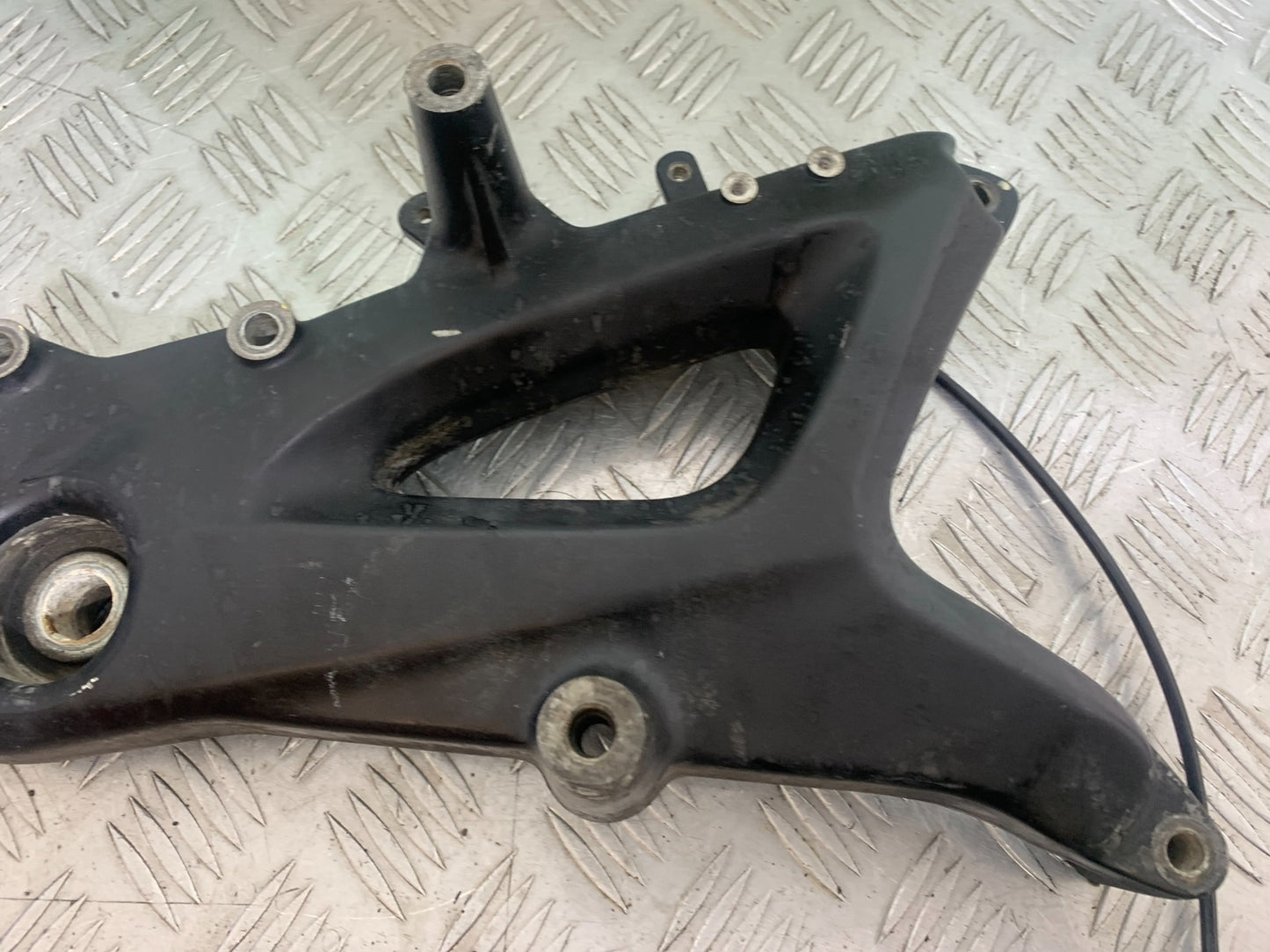 KAWASAKI J125 J125 EXHAUST BRACKET YEAR 2016-2020 (CMB1158)