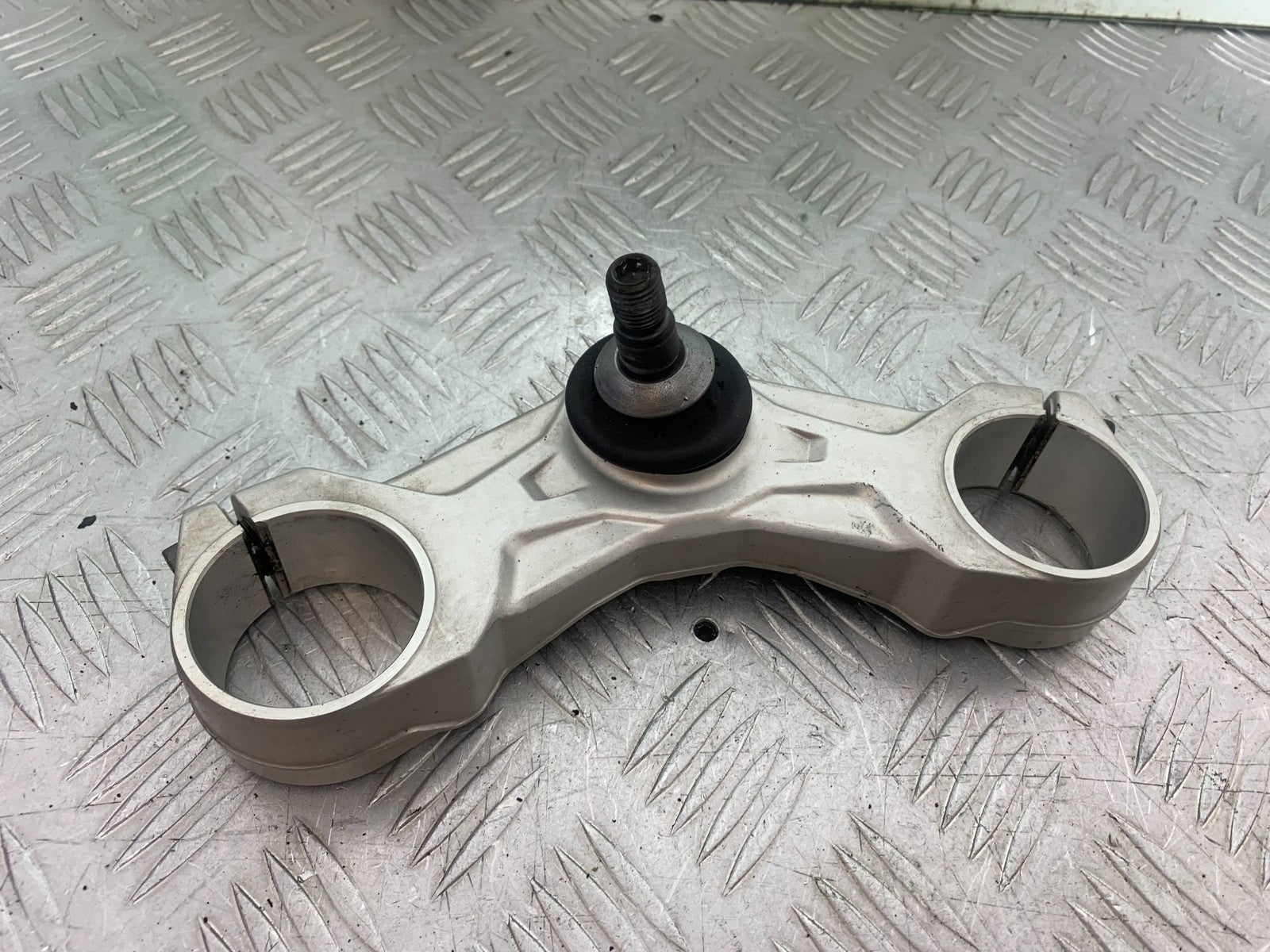 BMW R1200 R 1200 GS BOTTOM YOKE  YEAR 2013-2016 (CMB1257)