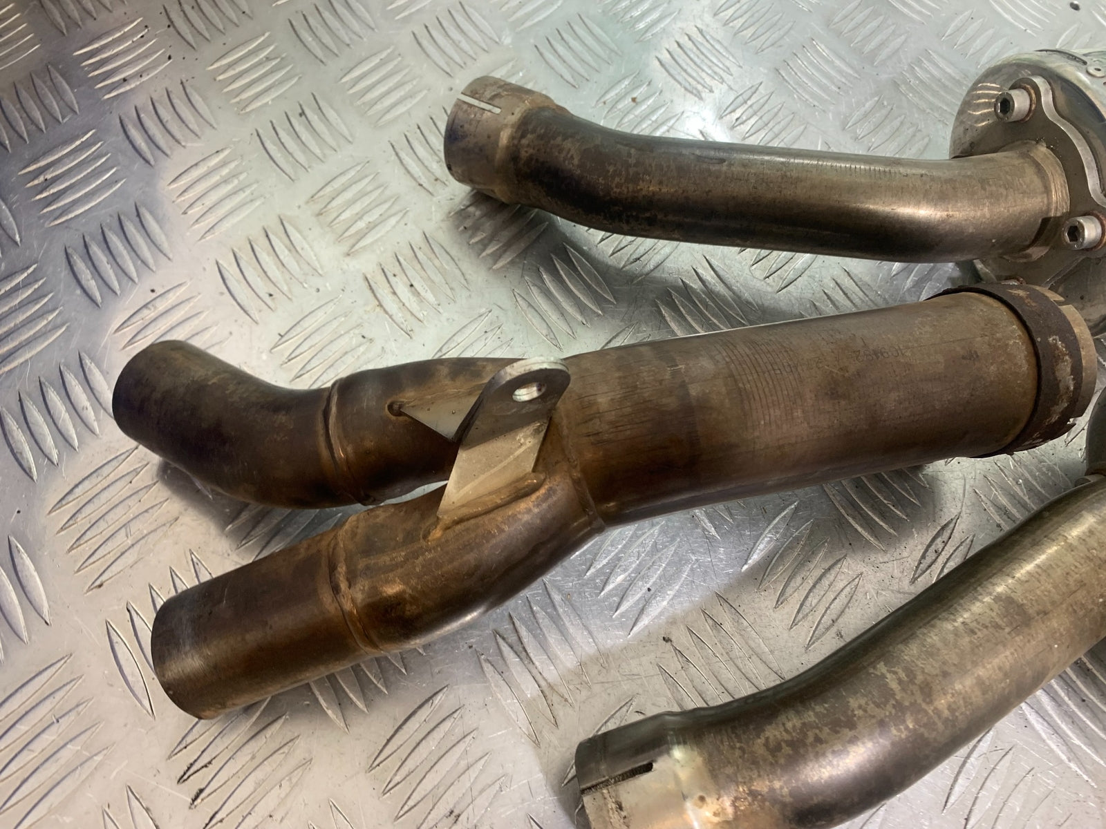 YAMAHA YZF R1 DEVIL SILENCERS AND LINK PIPE  YEAR 2004-2006 (CMB1155)
