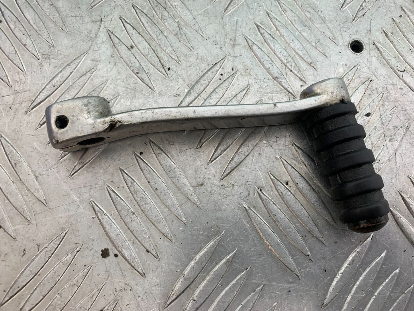 TRIUMPH THUNDERBIRD 1600 GEAR LEVER  YEAR 2011 (CMB1107)