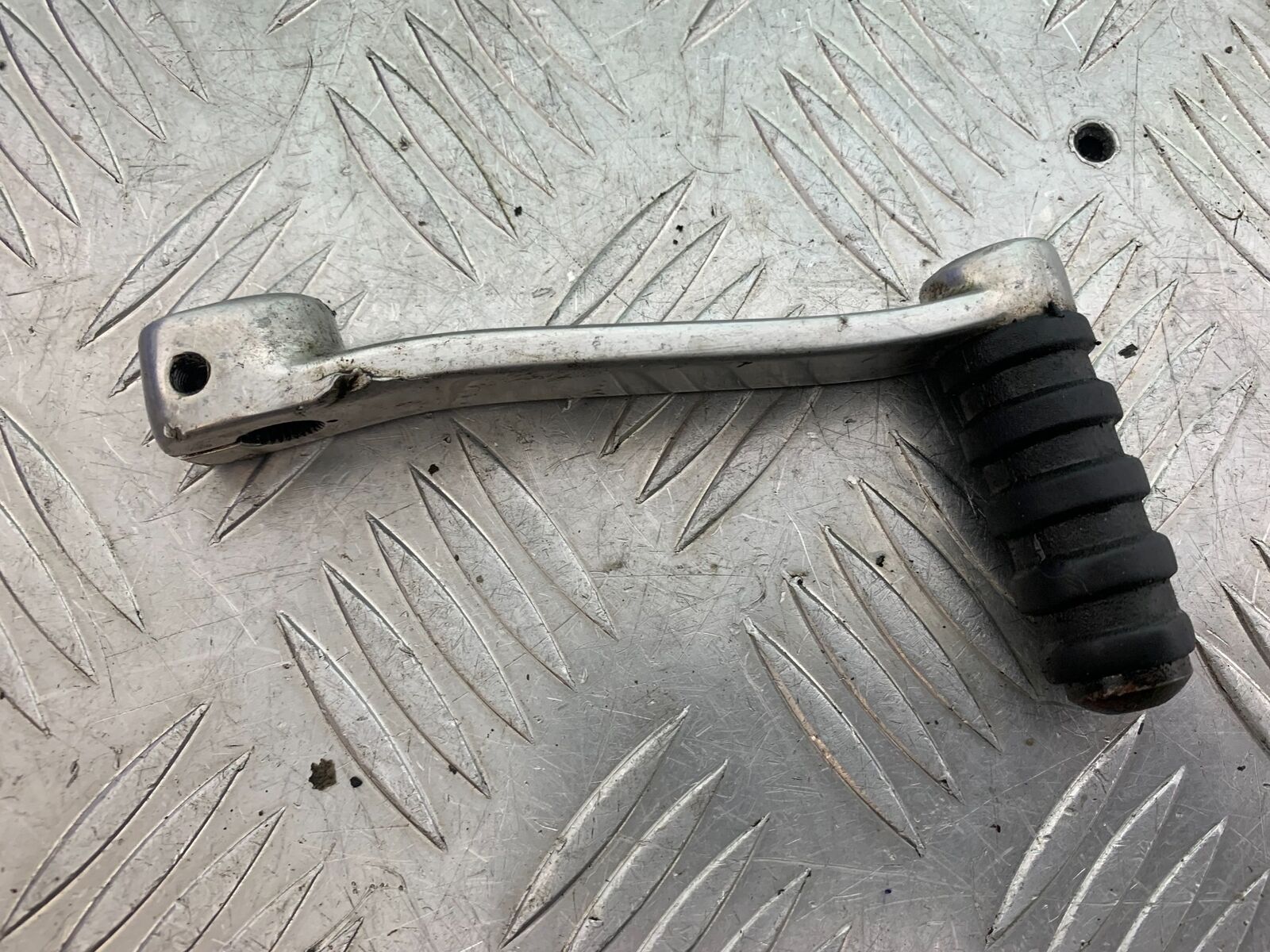TRIUMPH THUNDERBIRD 1600 GEAR LEVER  YEAR 2011 (CMB1107)