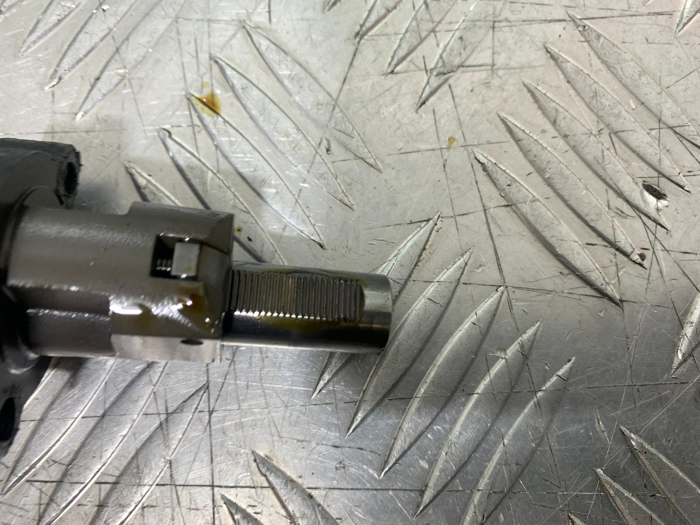 TRIUMPH 955I SPRINT RS CAM CHAIN TENSIONER YEAR 1999-04