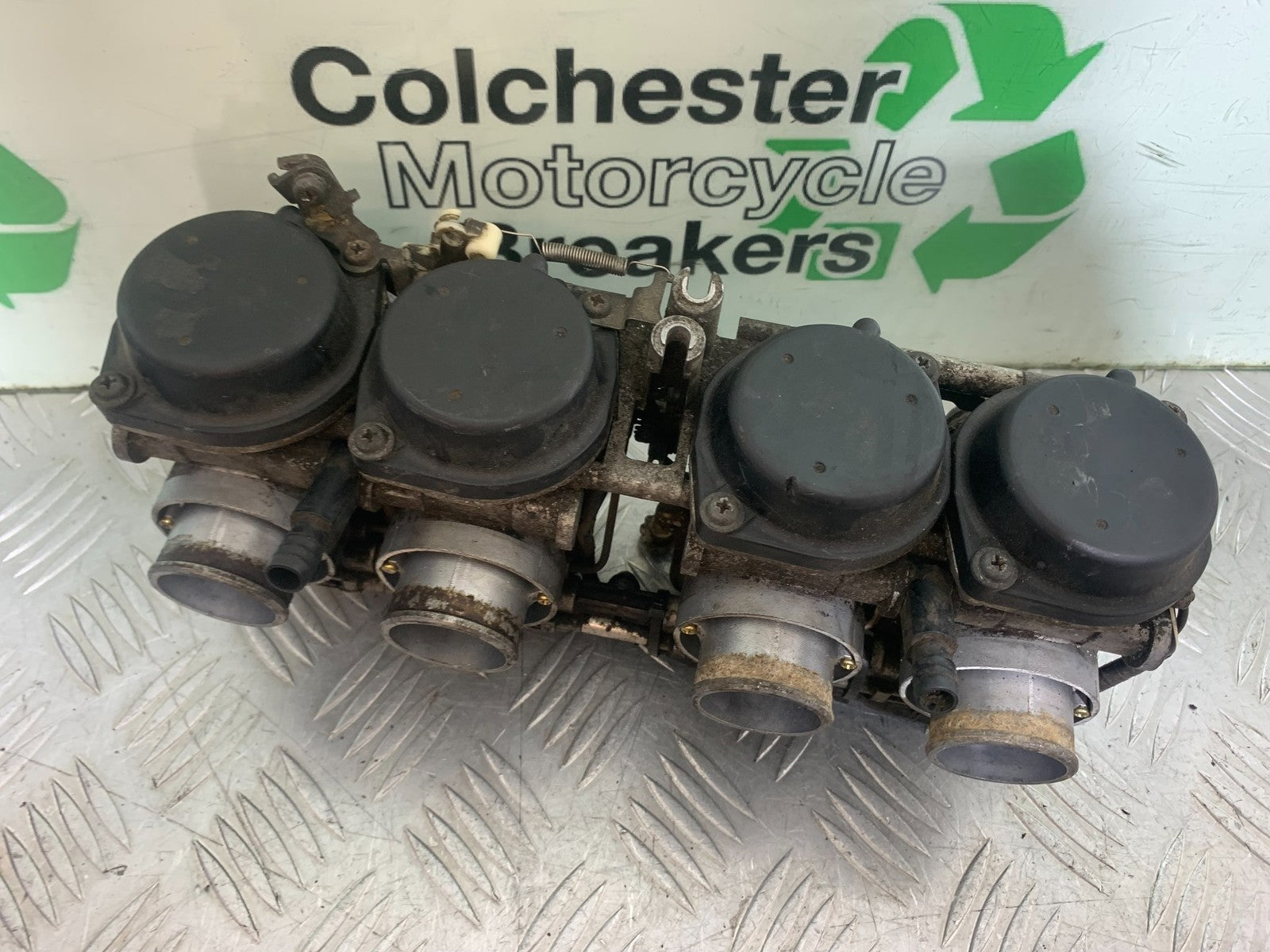 YAMAHA XJ900 XJ 900 DIVERSION CARBS  YEAR 1994-2002 (CMB1292)
