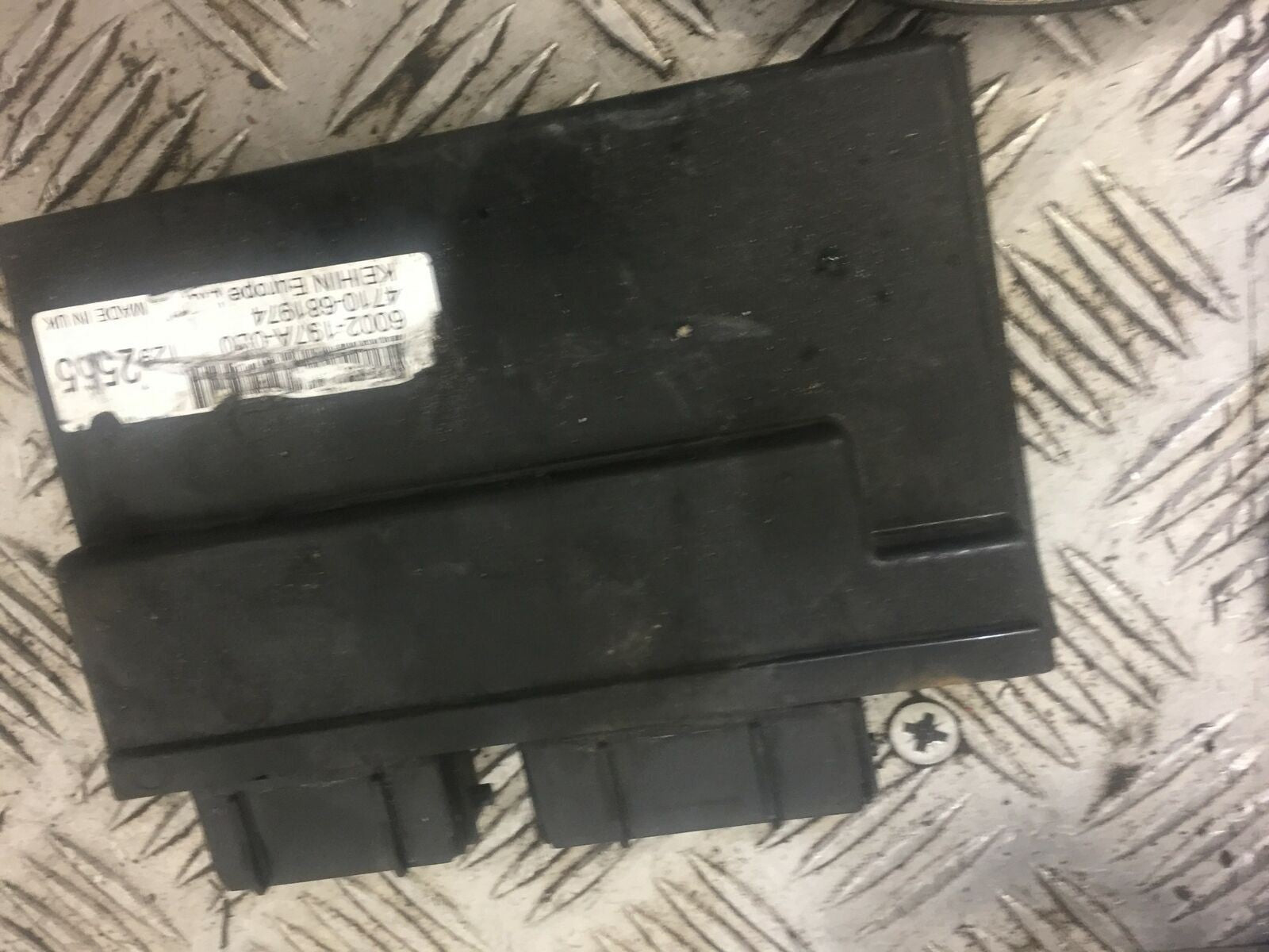 TRIUMPH TROPHY 1215 SE ECU LOCKS KEY  2012-2017 (STOCK 534)