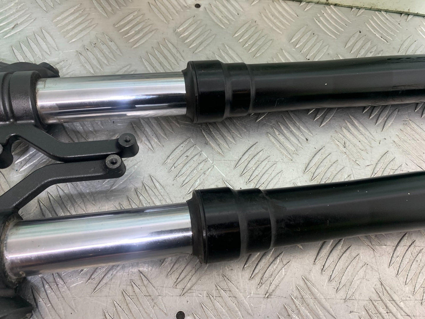 KAWASAKI Z1000 SX FORKS  YEAR 2014-16 (CMB1264)