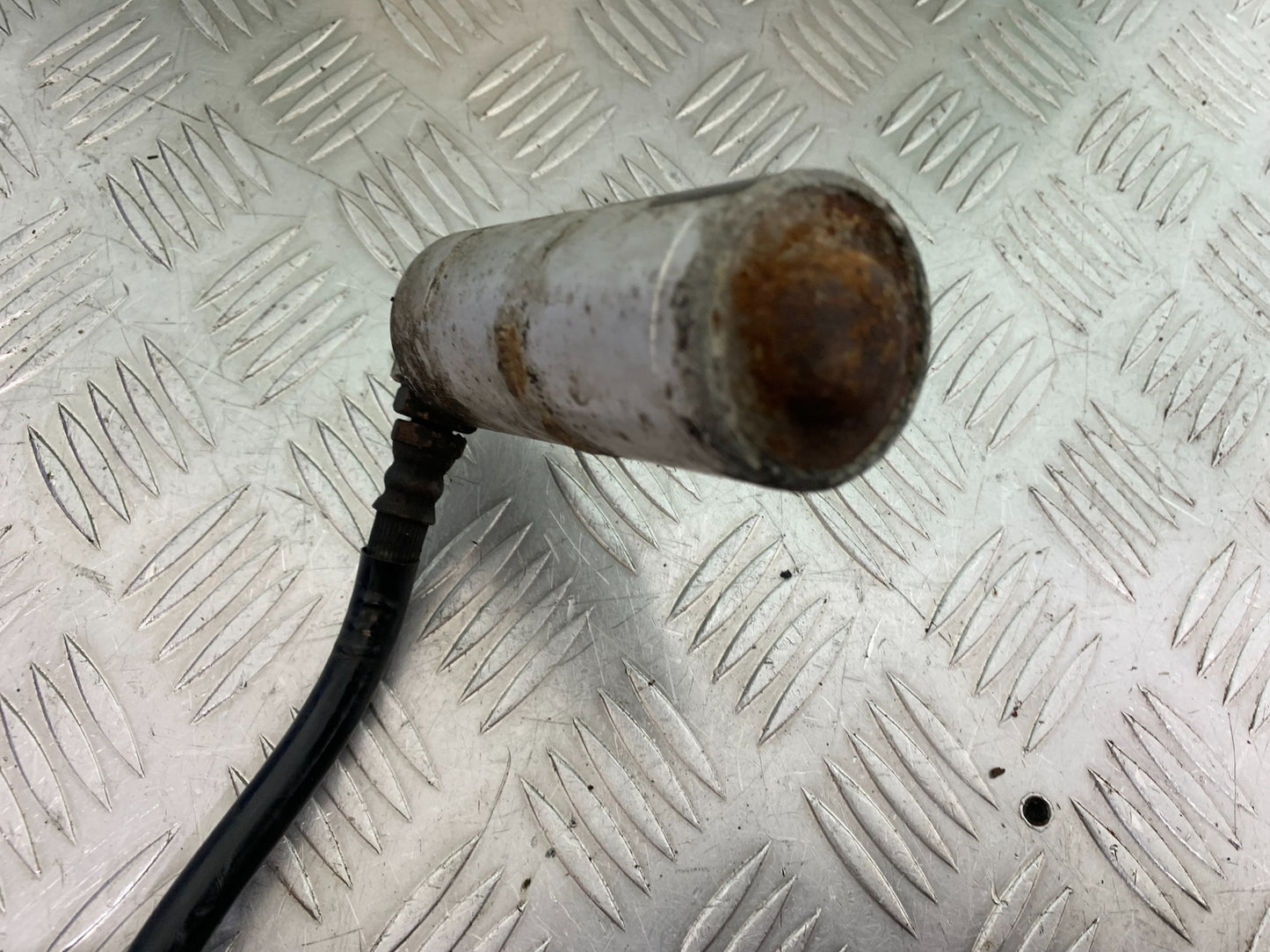 TRIUMPH T509 SPEED TRIPLE REAR SHOCK  YEAR 1997-1998 (CMB1144)